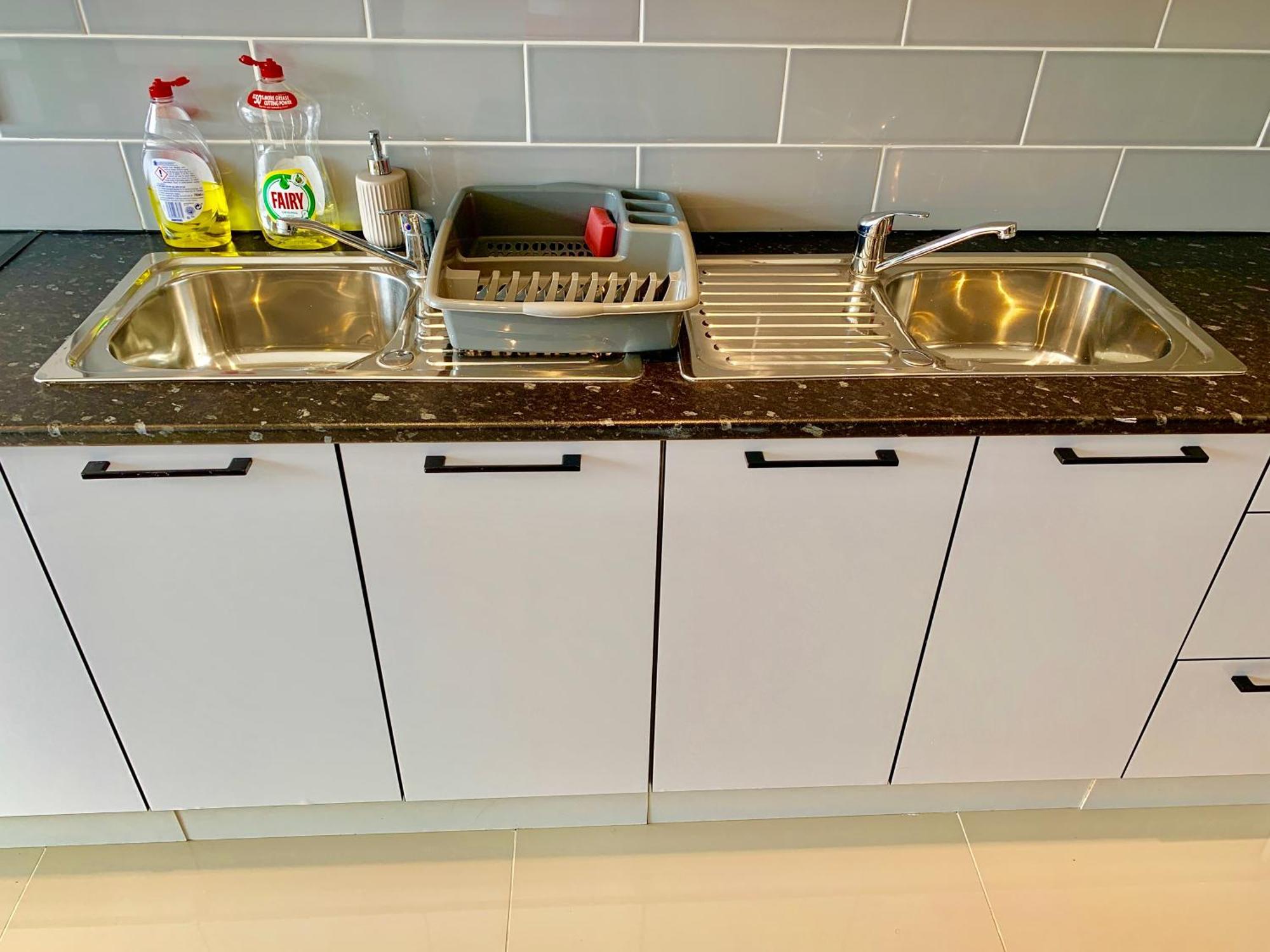אילפורד London Studio Apartments, Private Bathrooms And Parking מראה חיצוני תמונה